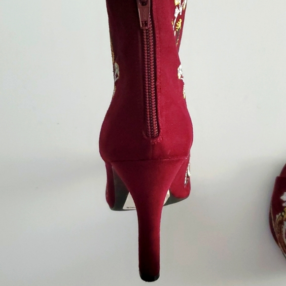 Ankle Boots by Carlos Santana, Size 7 1/2 M - Picture 5 of 6